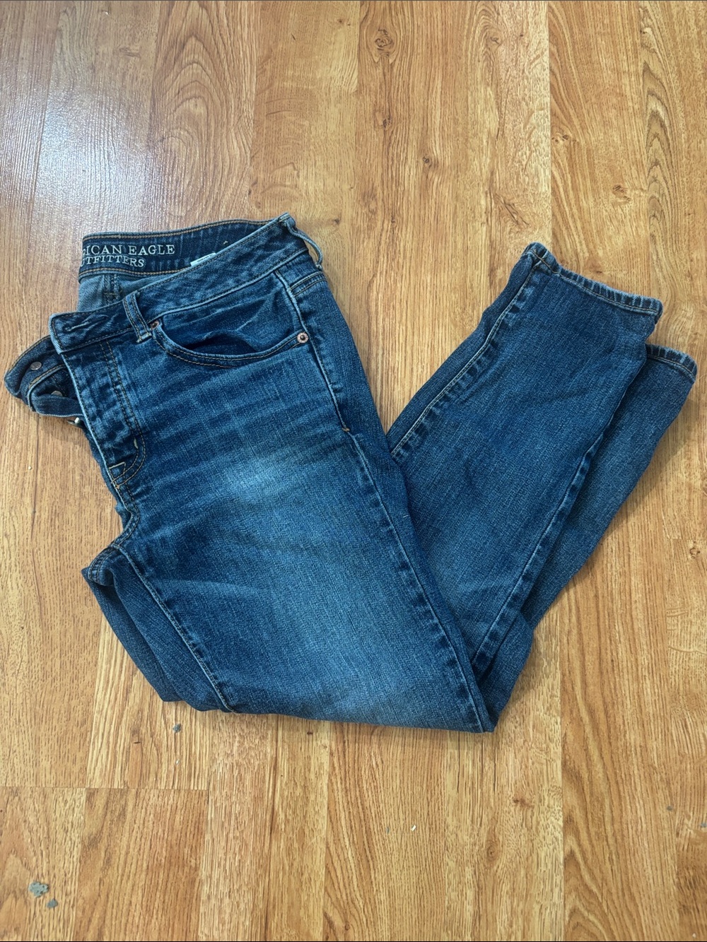 American Eagle Boy Crop Stretch Jeans in Dark Blue